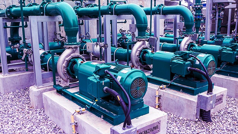 Stock image of multiple Industrial Low Voltage Motor Drives in action representing Wolfspeed's Silicon Carbide (SiC) parts being used in industrial low voltage motor drives designs.